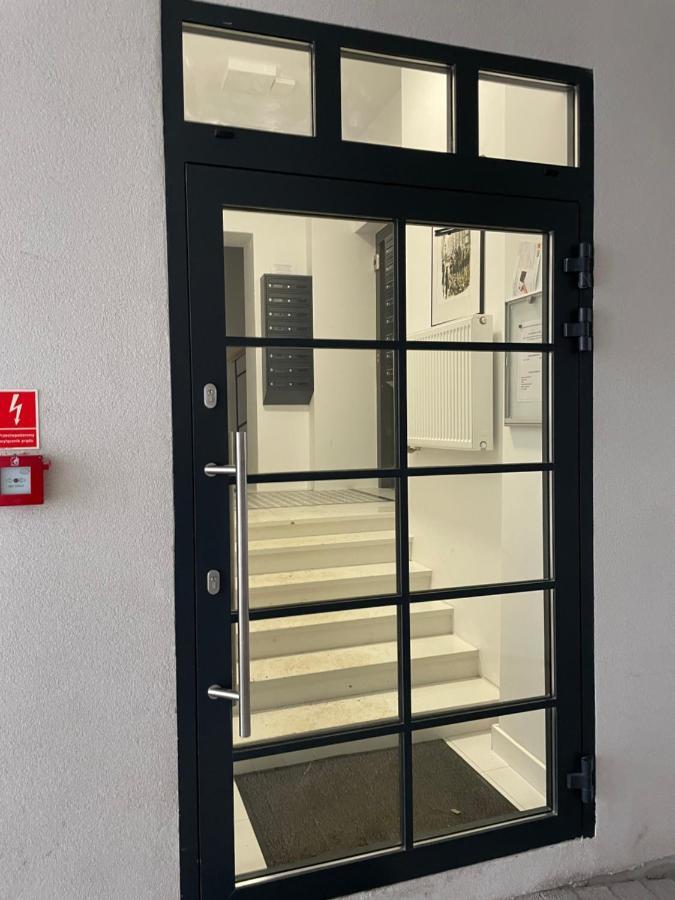 Nowy Apartment Przy Placu Szembeka Варшава Экстерьер фото