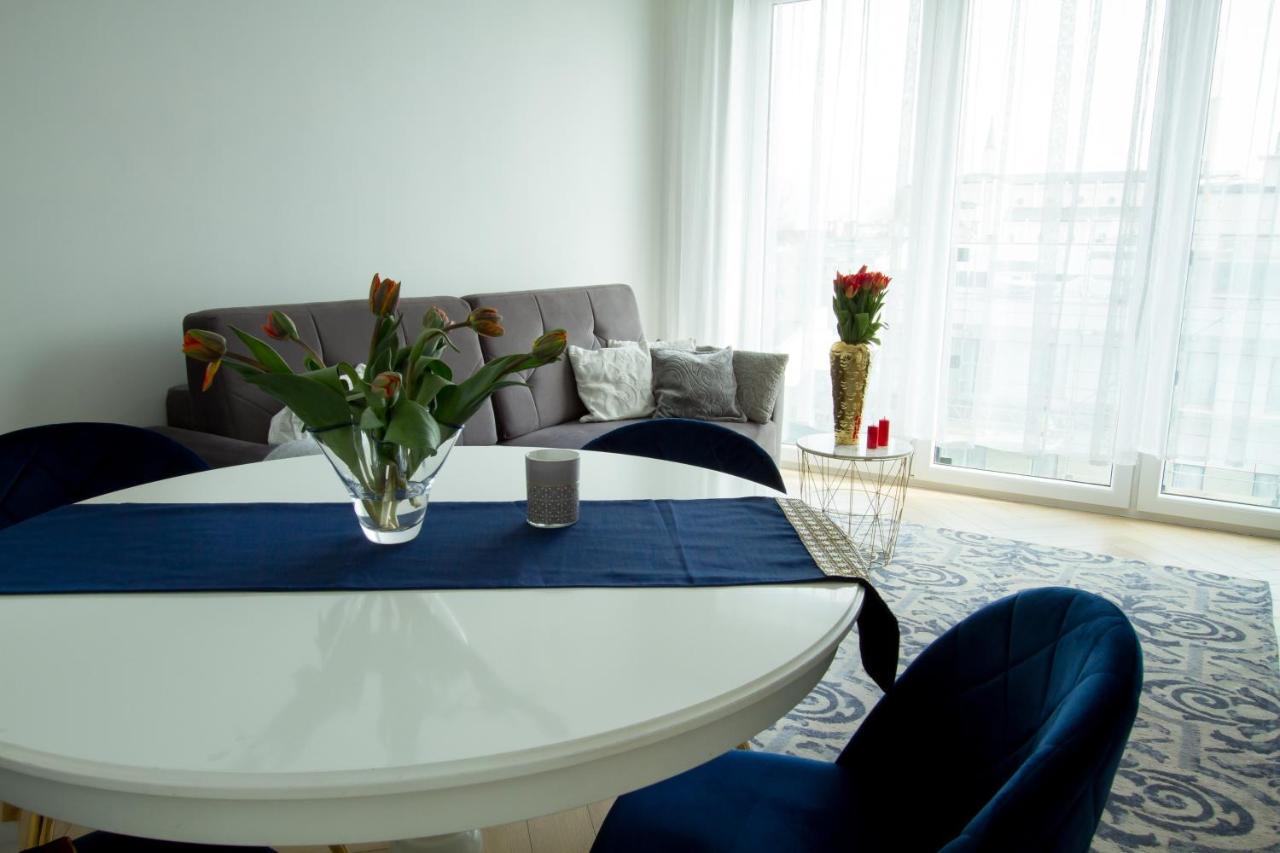 Nowy Apartment Przy Placu Szembeka Варшава Экстерьер фото