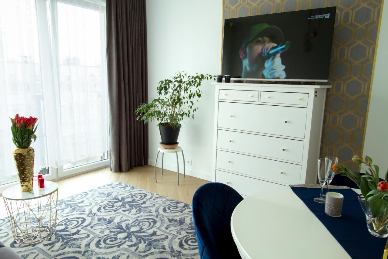 Nowy Apartment Przy Placu Szembeka Варшава Экстерьер фото