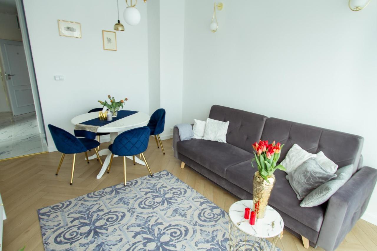 Nowy Apartment Przy Placu Szembeka Варшава Экстерьер фото